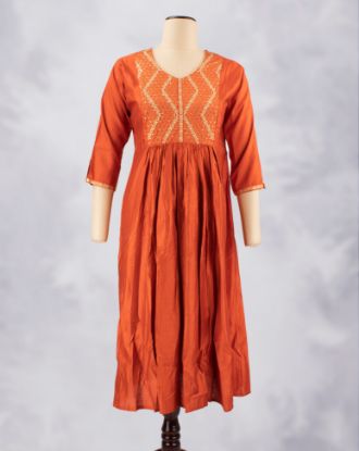 Picture of Brown Zari Work Kurti