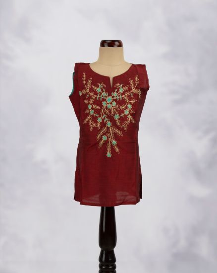 Picture of Maroon Embroidered Crop Top
