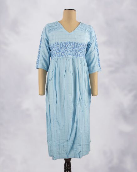 Picture of Blue Rayon V-neck Straight Kurti