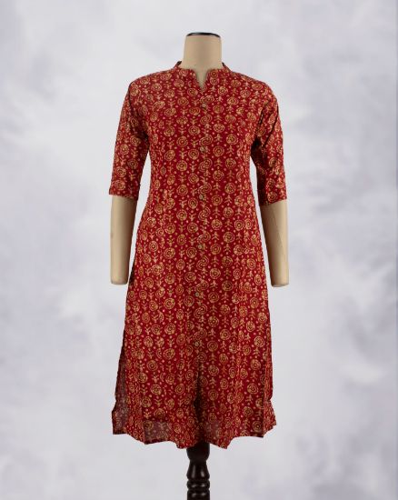 Picture of Maroon Chinese Collar Straight Kurti