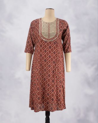 Picture of Mahandi Maroon Zamiki Umbrella Kurti