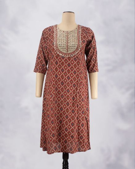 Picture of Mahandi Maroon Zamiki Umbrella Kurti